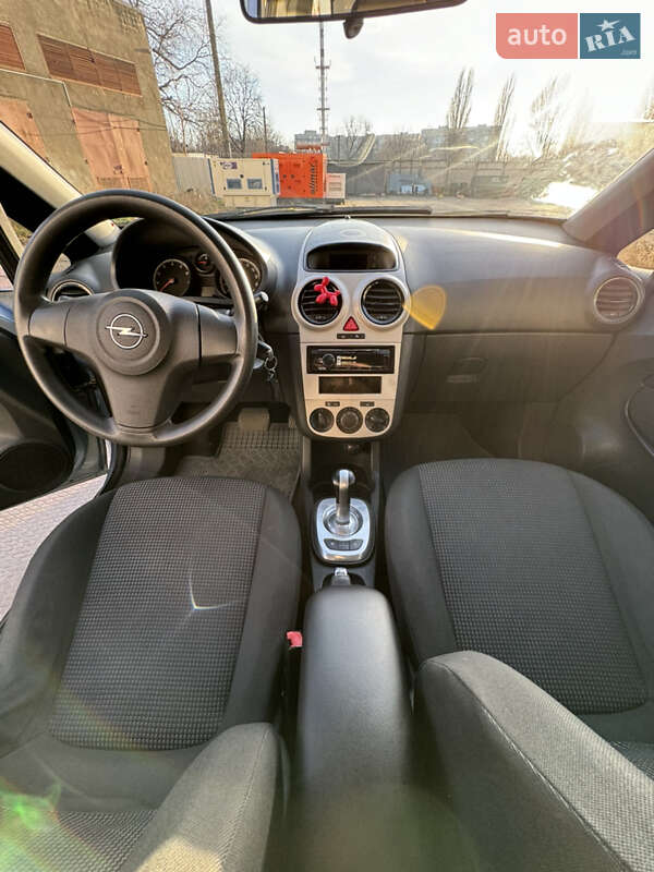 Хэтчбек Opel Corsa 2008 в Одессе