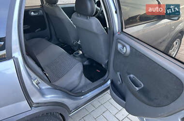 Хэтчбек Opel Corsa 2003 в 