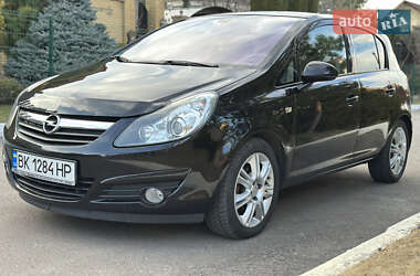 Хэтчбек Opel Corsa 2009 в 