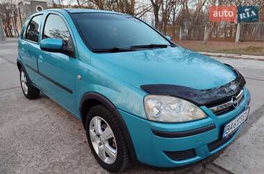 Хэтчбек Opel Corsa 2004 в Желтых Водах