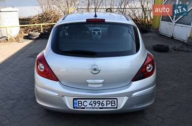 Хэтчбек Opel Corsa 2012 в Львове