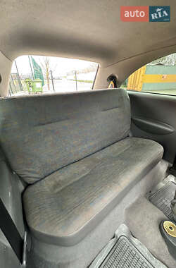 Хэтчбек Opel Corsa 2001 в 