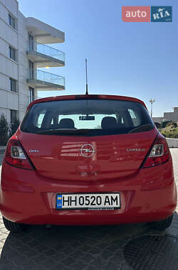 Хэтчбек Opel Corsa 2008 в 