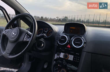 Хэтчбек Opel Corsa 2014 в 
