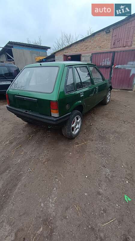 Хэтчбек Opel Corsa 1988 в Казатине
