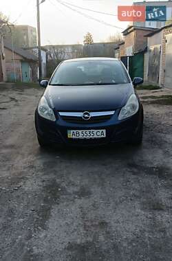 Хетчбек Opel Corsa 2009 в 