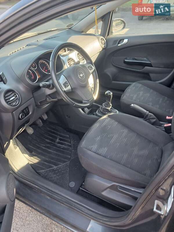 Хетчбек Opel Corsa 2011 в Білій Церкві