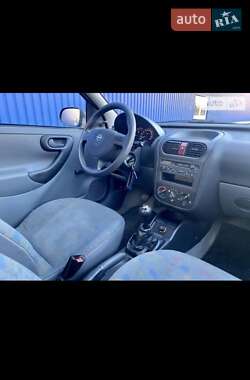 Хэтчбек Opel Corsa 2000 в Львове
