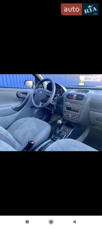 Хэтчбек Opel Corsa 2000 в Львове