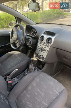 Хэтчбек Opel Corsa 2014 в 