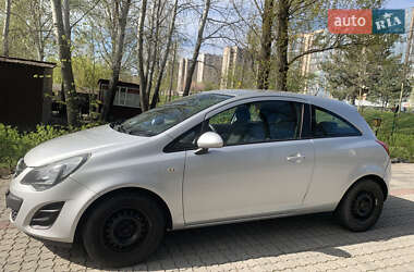 Хэтчбек Opel Corsa 2014 в 
