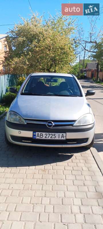 Хетчбек Opel Corsa 2003 в 
