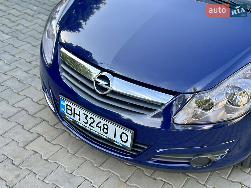 Хэтчбек Opel Corsa 2009 в Одессе