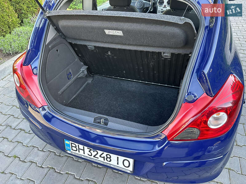 Хэтчбек Opel Corsa 2009 в Одессе