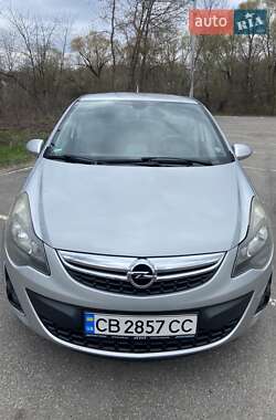 Хэтчбек Opel Corsa 2013 в 