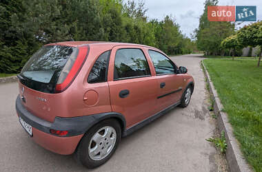 Хэтчбек Opel Corsa 2001 в 