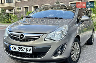 Хэтчбек Opel Corsa 2012 в 