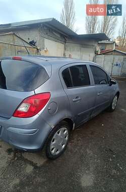 Хетчбек Opel Corsa 2006 в 