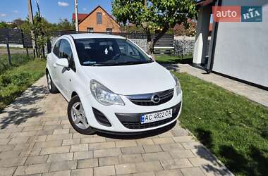 Хэтчбек Opel Corsa 2011 в 