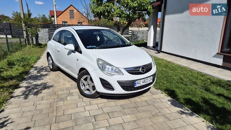 Хэтчбек Opel Corsa 2011 в Луцке фото 3 Хэтчбек Opel Corsa 2011 в Луцке