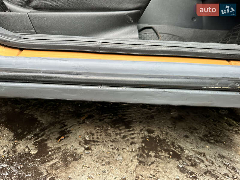 Хэтчбек Opel Corsa 2004 в Киеве