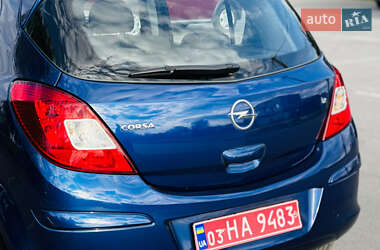 Хэтчбек Opel Corsa 2007 в 