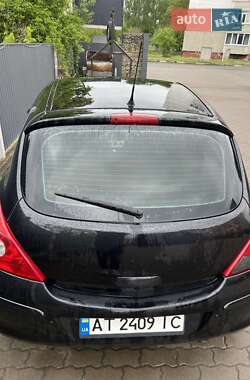 Хетчбек Opel Corsa 2008 в 