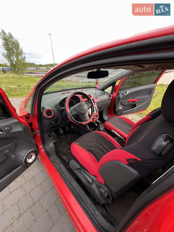 Хэтчбек Opel Corsa 2009 в Львове