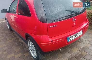 Хетчбек Opel Corsa 2005 в 