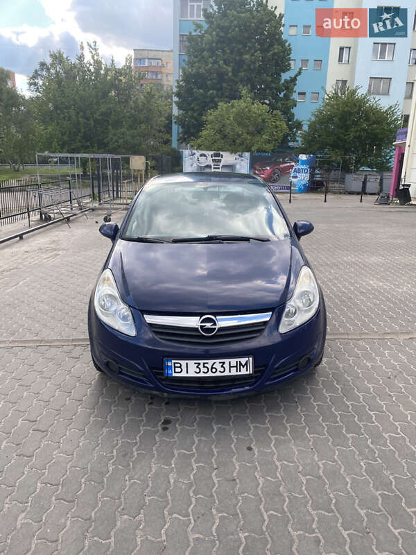 Хэтчбек Opel Corsa 2009 в 