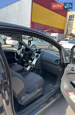 Хэтчбек Opel Corsa 2007 в 