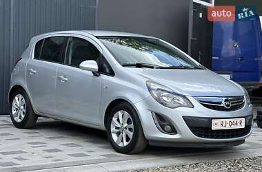 Хэтчбек Opel Corsa 2014 в Ивано-Франковске