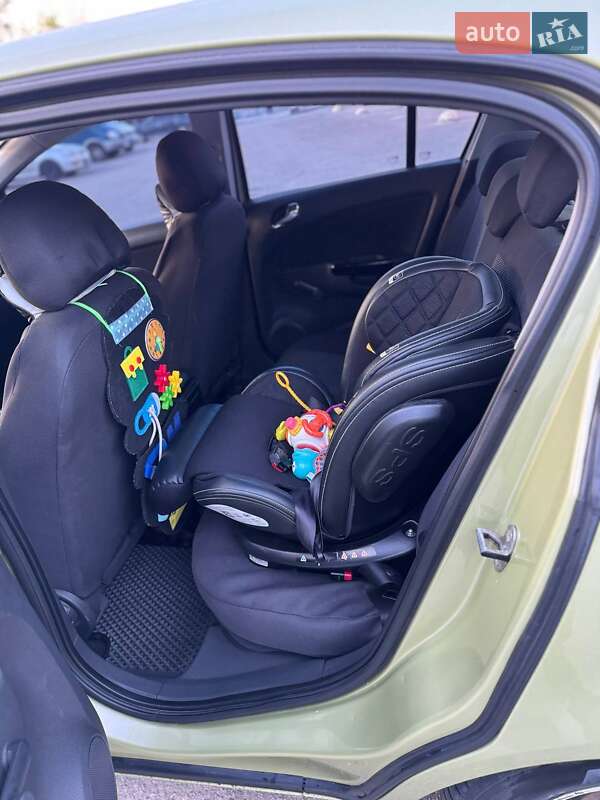Хетчбек Opel Corsa 2007 в Сумах