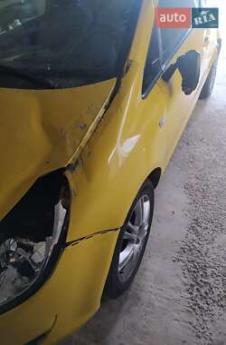 Хэтчбек Opel Corsa 2008 в 