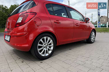 Хэтчбек Opel Corsa 2008 в 