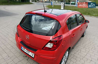Хэтчбек Opel Corsa 2008 в 