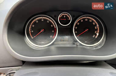 Хэтчбек Opel Corsa 2008 в 
