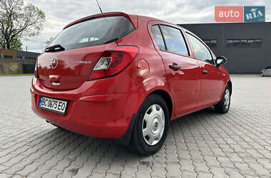 Хэтчбек Opel Corsa 2008 в 