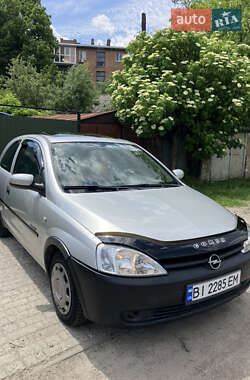 Хэтчбек Opel Corsa 2001 в Полтаве