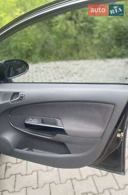 Хэтчбек Opel Corsa 2008 в 