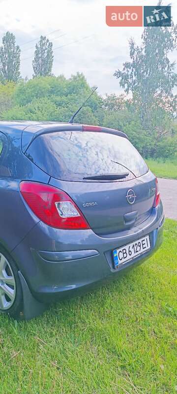 Хэтчбек Opel Corsa 2007 в Чернигове