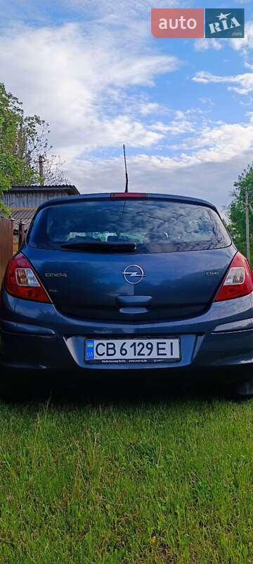 Хэтчбек Opel Corsa 2007 в Чернигове