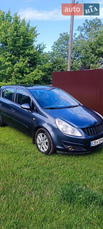 Хэтчбек Opel Corsa 2007 в Чернигове