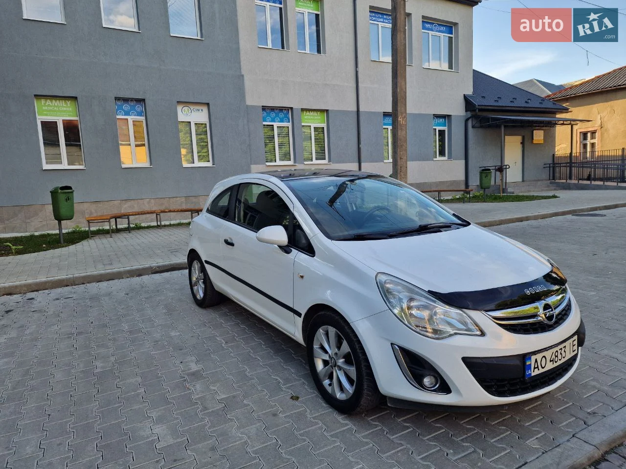 2010 Opel Corsa - мініатюра 13