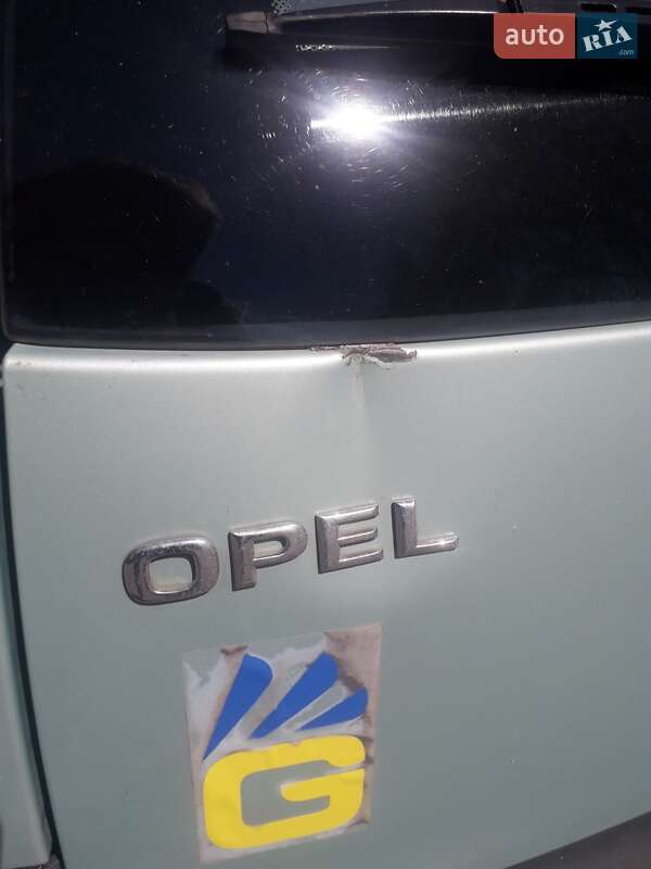 Хэтчбек Opel Corsa 2002 в Запорожье