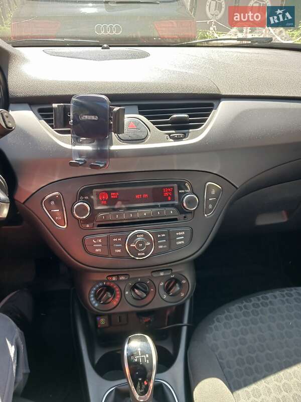 Хэтчбек Opel Corsa 2016 в Киеве