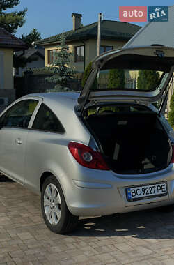 Хэтчбек Opel Corsa 2008 в Львове
