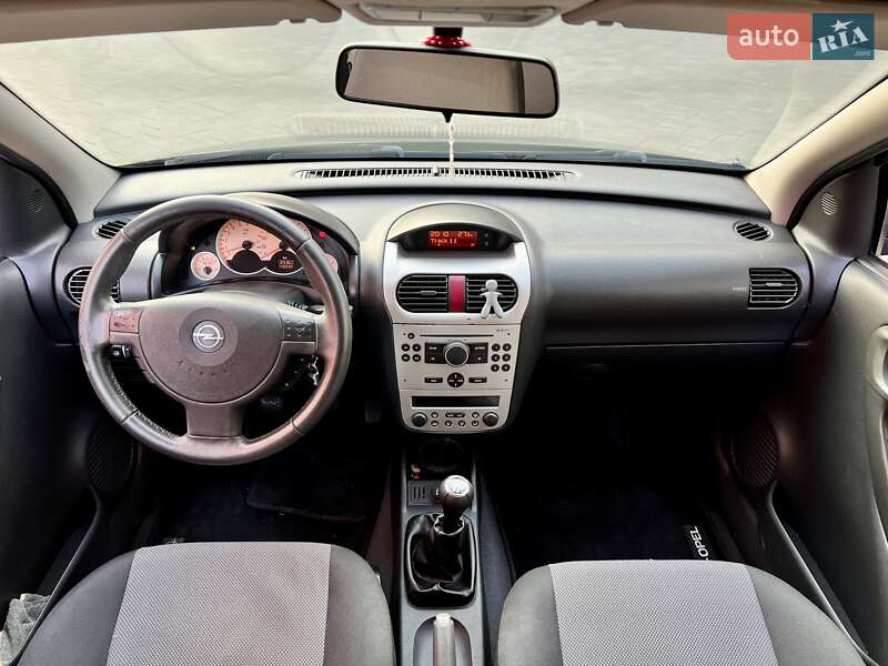 Хетчбек Opel Corsa 2005 в Луцьку