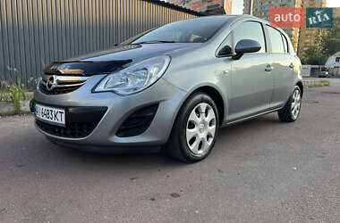 Хэтчбек Opel Corsa 2012 в 