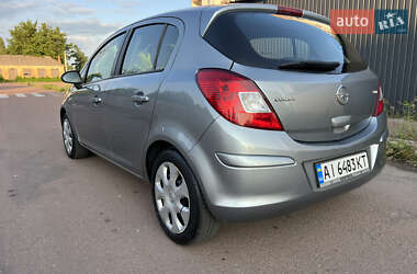 Хэтчбек Opel Corsa 2012 в 